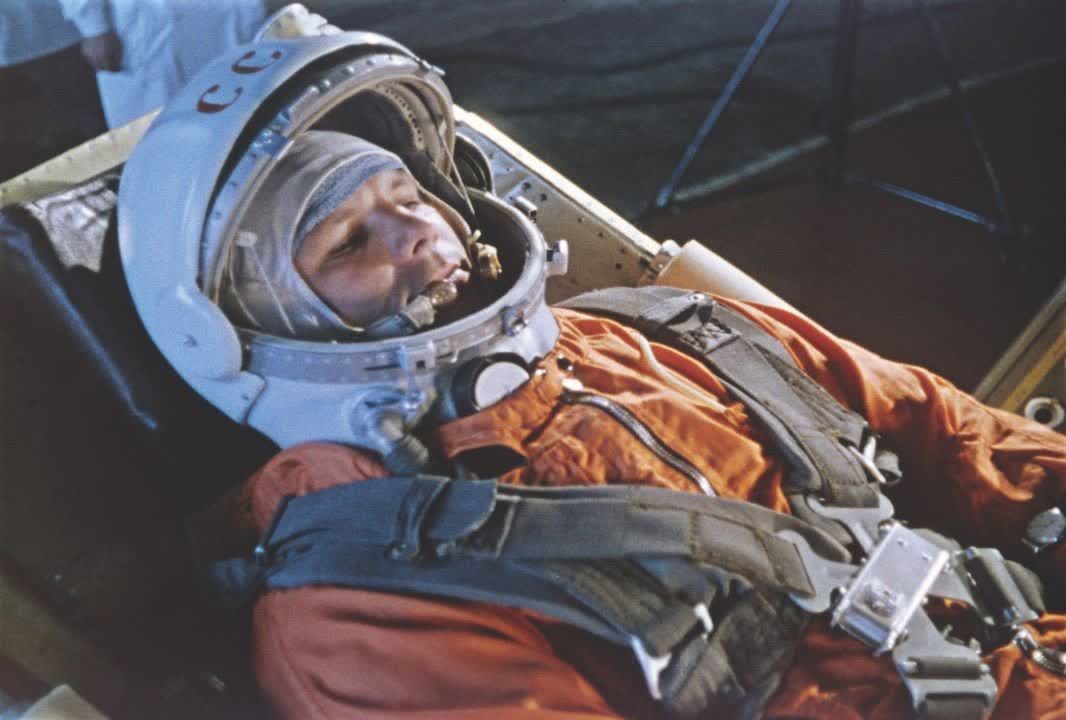 Yuri Gagarin.jpg